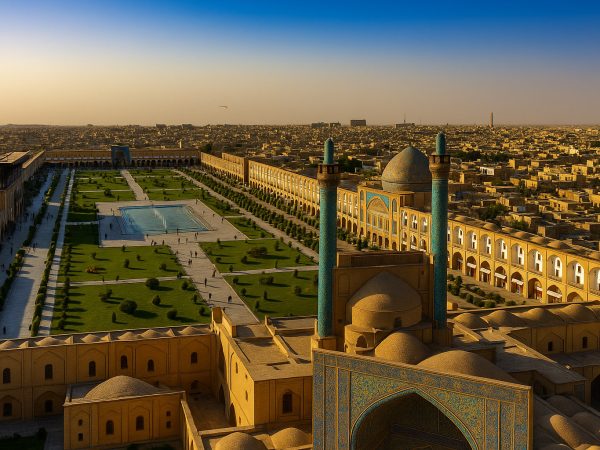 the-role-of-sustainable-development-on-the-architecture-of-the-historical-context-of-cities